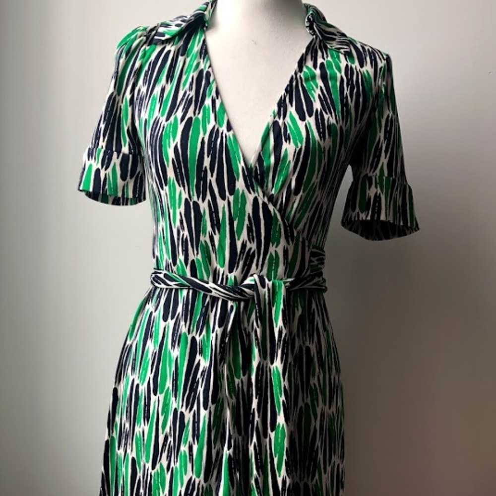Diane Von Furstenberg Wrap Dress Green Black Print